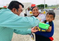 Entrega DIF Minatitlán rosca de reyes, dulces y regalos a niñas y niños vulnerableS