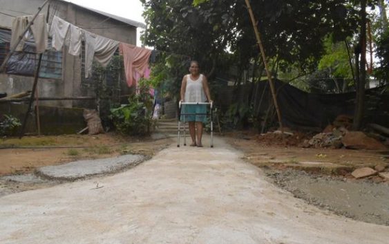 Construye ayuntamiento de Cosoleacaque accesos domiciliarios a personas con discapacidad