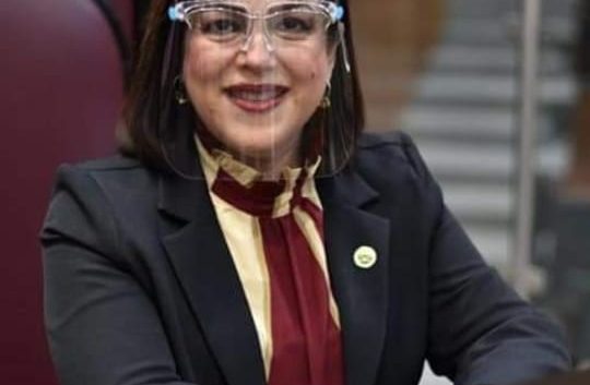 Rosalinda Galindo celebra registro en línea, de vacunación contra COVID-19 para personas mayores