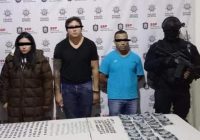 CAE TRES CON DOS AUTOS ROBADOS Y DROGA EN COATZA