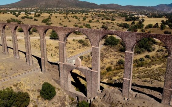 PRESENTAN EN TURISMO EN UN CLICK 3.0 HISTORIA DEL ACUEDUCTO DEL PADRE TEMBLEQUE