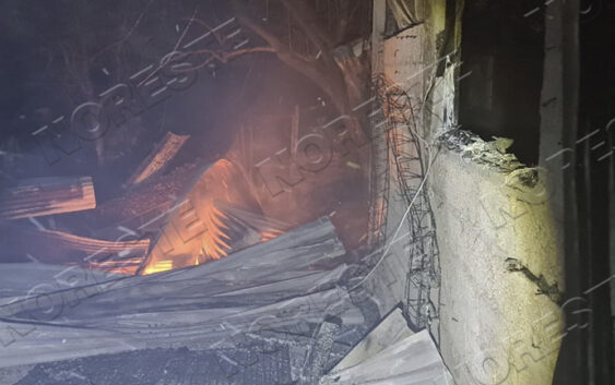 Incendia casa para no perder su terreno en Poza Rica