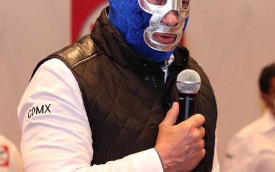 De ganar la alcaldía de la CDMX, Blue Demon no se quitaría su máscara