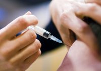 Vacuna de AstraZeneca tiene efectividad de 76% con una dosis durante 3 meses