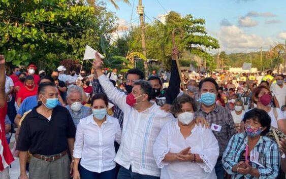 Arranca’ Morena campaña de la mano de Obrador