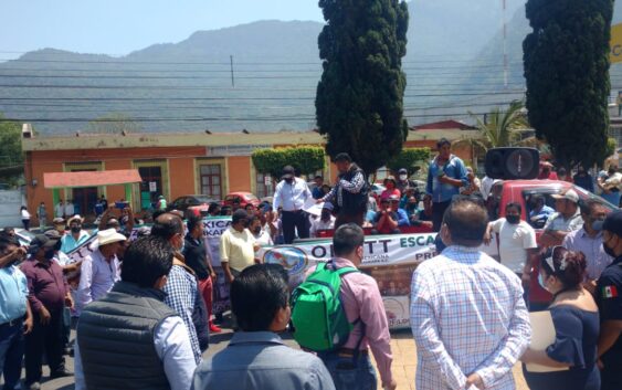 Se presentan representantes de OMETT ante autoridades de Nogales