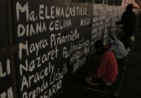 Convierten vallas en memorial de víctimas de feminicidio