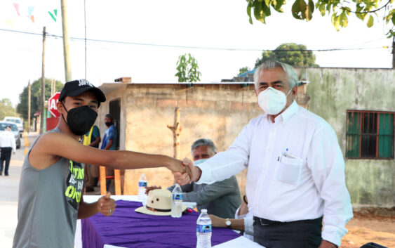 Entrega Alcalde pavimentación de la calle 16 de Septiembre en la colonia Niños Héroes