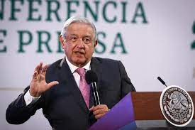 Propone AMLO llegar a un acuerdo con Oxxo, Bimbo y Walmart por ley Eléctrica