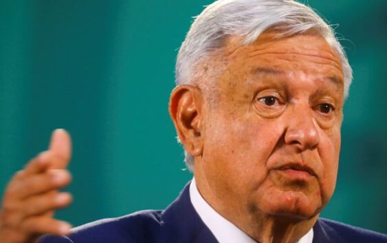 AMLO va por quitar permisos petroleros a IP