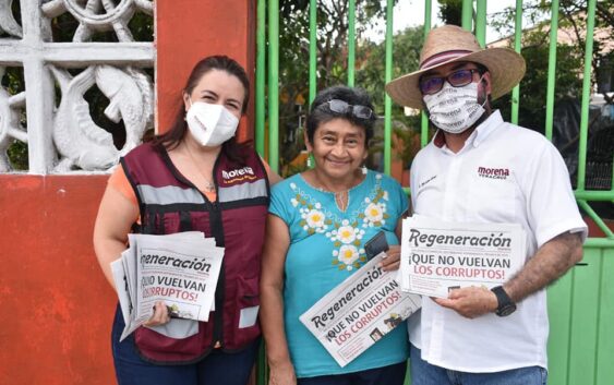 Continúa la entrega de periódicos Regeneración Veracruz