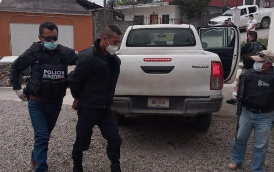 Fiscalía de Veracruz detiene a policías involucrados con delincuentes en zona norte