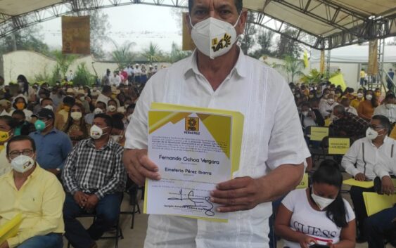Fernando Ochoa es candidato oficial del PRD a la alcaldía de Ixhuatlancillo