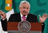 Un atentado a la democracia, el retiro de candidaturas a Salgado y Morón: AMLO