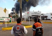 Pemex confirma 6 heridos por incendio en la refinería Lázaro Cárdenas en Minatitlán, Veracruz