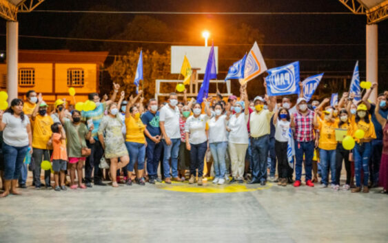 Rosalba, candidata del pueblo, recorrió colonias populares