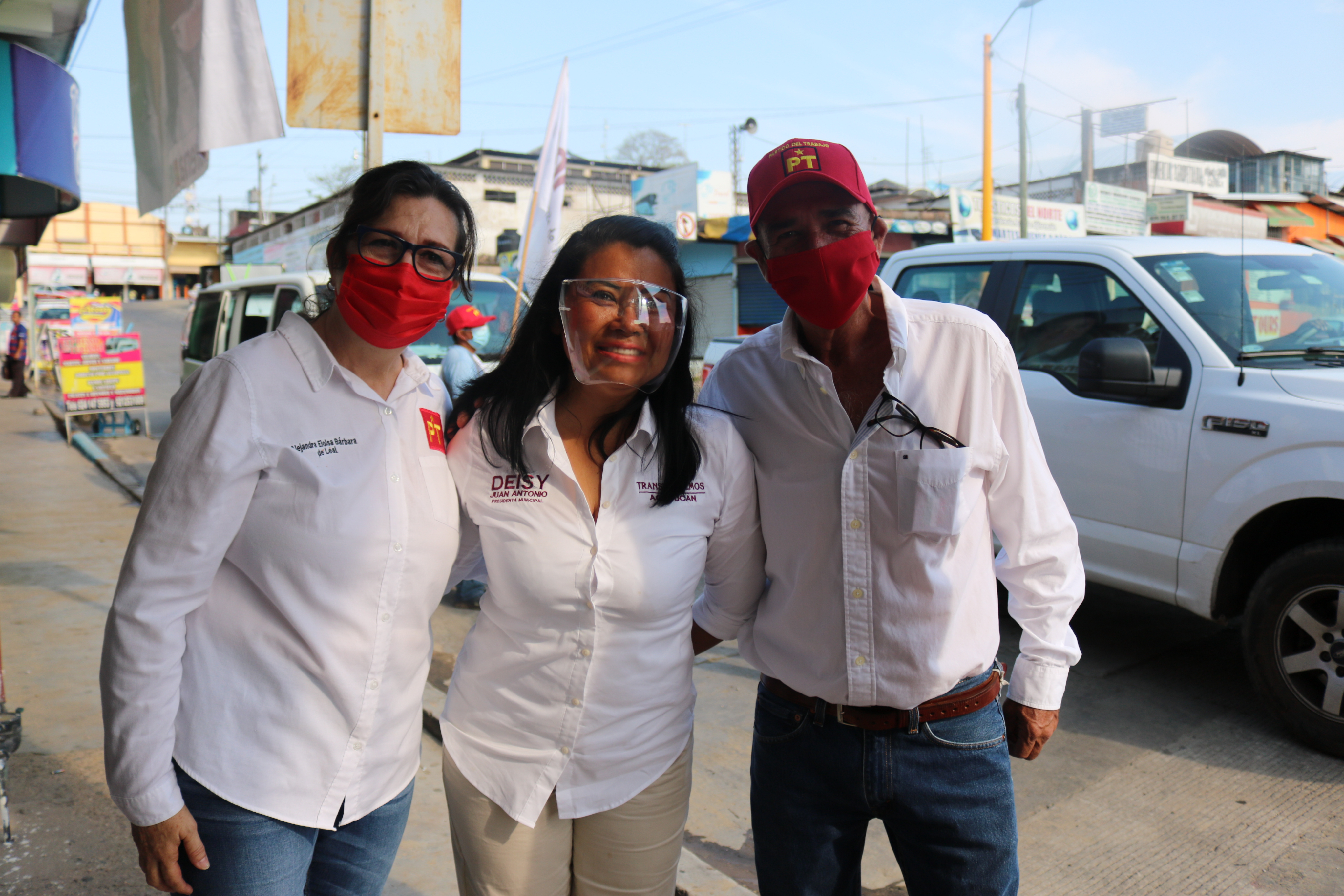 Las madres son símbolo de fortaleza y amor: Deisy Juan Antonio