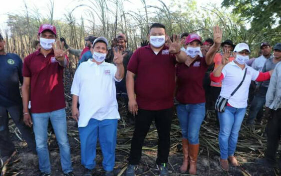 Denuncian ciudadanos de Tlacojalpan amenazas de retiro de programas sociales