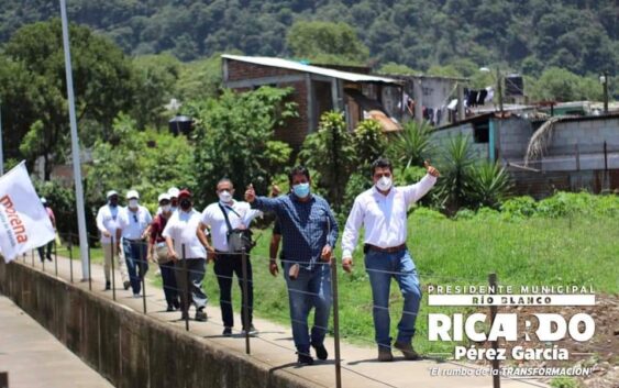 Ricardo Pérez recorre y escucha a los habitantes las unidades San Javier