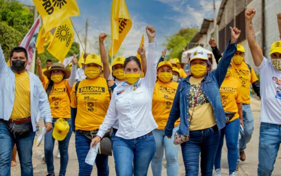 Paloma visitó las comunidades de Ixhuapan, Montegrande y Comejen en donde fue recibida con alegría