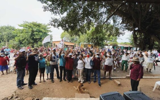 El apoyo y las palabras del pueblo acayuqueño fortalecen a la transformación