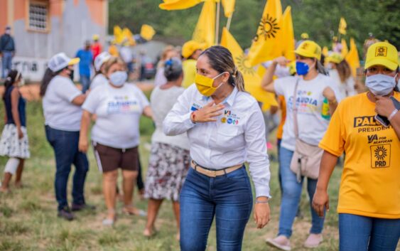 Paloma y el pueblo de Acayucan firmes en su relación