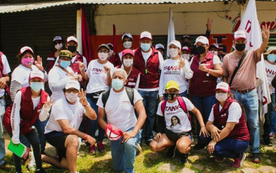 “¡Somos sangre guinda en la Pancho Villa! “, colonos.