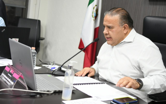 OPLE Veracruz recibe resoluciones presentadas por la Dirección de Asuntos Jurídicos