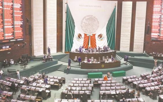 Diputados votan desafuero de García Cabeza de Vaca; Congreso de Tamaulipas lo rechaza