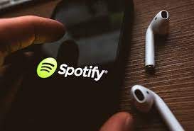 Spotify se prepara para transcribir automáticamente podcasts de programas originales