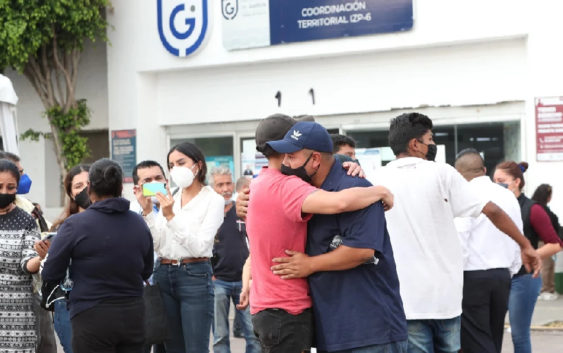 Aumenta la cifra de muertos tras colapso en metro Olivos