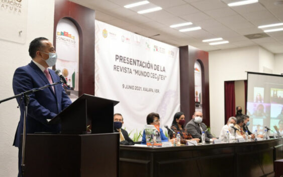 En el Congreso, realizan presentación de la Revista “Mundo CECyTEV”