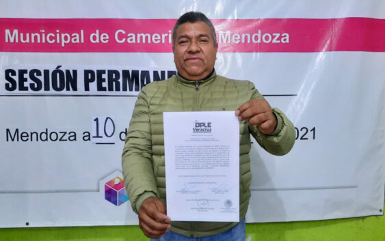 Recibe Héctor Rodríguez Cortés constancia de mayoría en OPLE Ciudad Mendoza