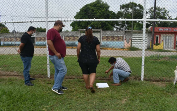 Inician trabajos de rehabilitación del campo de softbol municipal