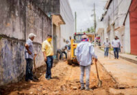 El Gobierno Municipal de Acayucan continúa con el programa de bacheo en la ciudad