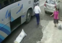 Chofer es sancionado por malos tratos, empresa se hace responsable