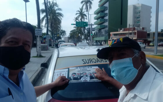 Colocarán calcomanías en taxis de la región de Veracruz