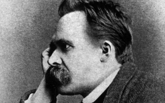 Nietzsche y su bola de escribir