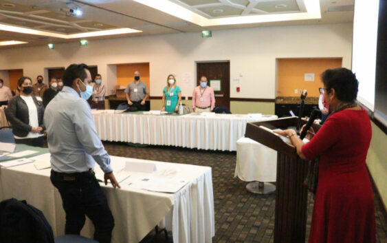 Capacita IMSS Veracruz Sur a personal administrativo