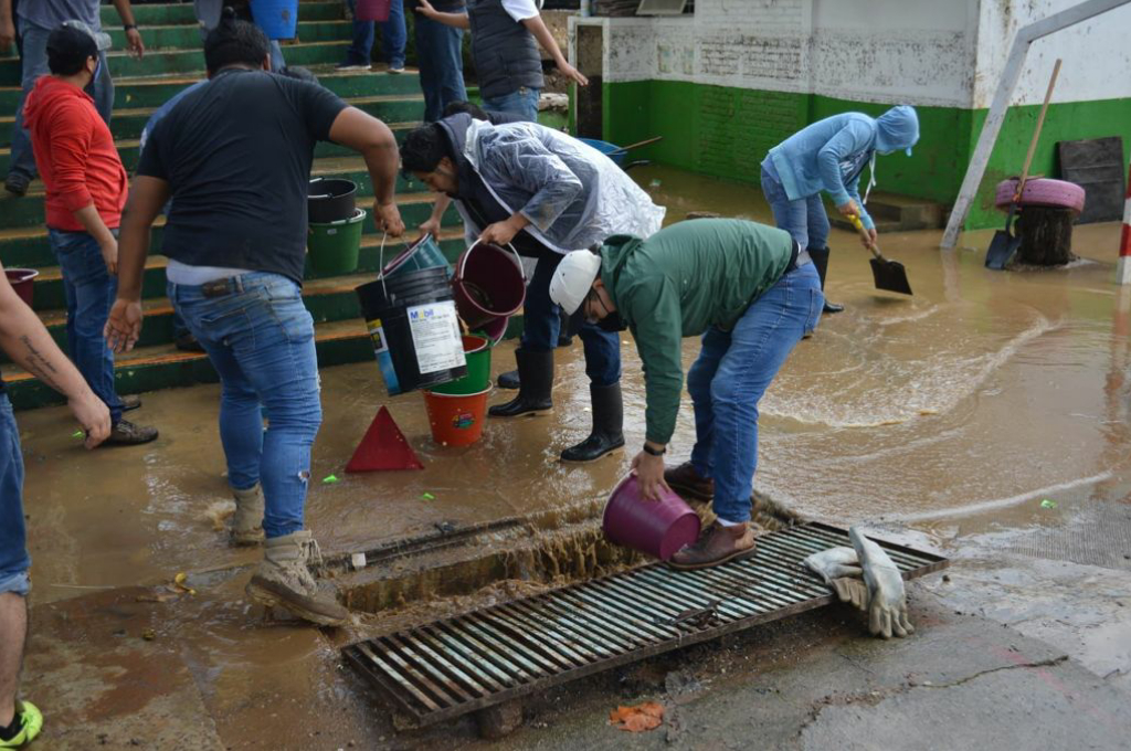 Cuenta SEV con seguro patrimonial para rehabilitar planteles dañados por Grace