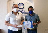 Antonio del Río donó medicamento oncológico a la asociación AMANC