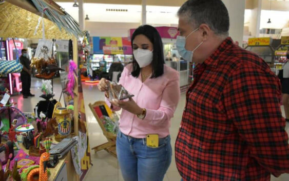Secretario de Seguridad Pública de Veracruz visitó la Expo Venta de Artesanías “Verano 2021”
