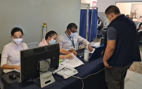 IMSS Veracruz Sur aplica pruebas rápidas de antígeno COVID-19 en centros de trabajo