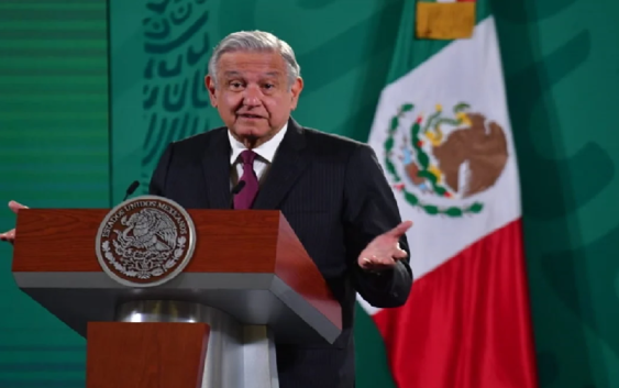 AMLO califica como “una vergüenza” y “una descomposición” la crisis que vive el TEPJF