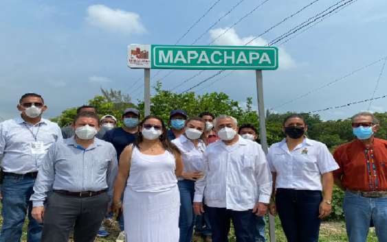 Mejora en Minatitlán nomenclatura vial en la zona rural