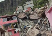 Atienden cuerpos de emergencia municipales, estatales y federales derrumbe de rocas del cerro El Chiquihuite en Tlanepantla