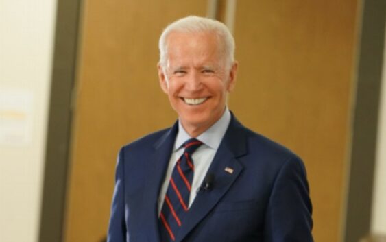 Joe Biden recibirá tercera dosis de vacuna contra el COVID-19 este lunes