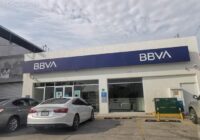 Usuarios reportan fallas en aplicación móvil y cajeros de BBVA