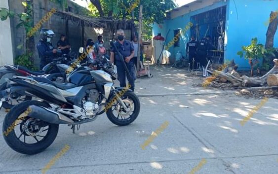 MATAN A MOTOTAXİSTA EN JUCHITAN