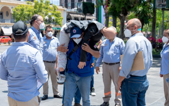 Capacitan a brigadas de protección civil en Córdoba